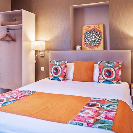 Logis - Auberge De L'Abbaye Thiron-Gardais Ngoại thất bức ảnh