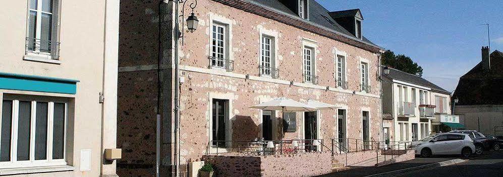 Logis - Auberge De L'Abbaye Thiron-Gardais Ngoại thất bức ảnh
