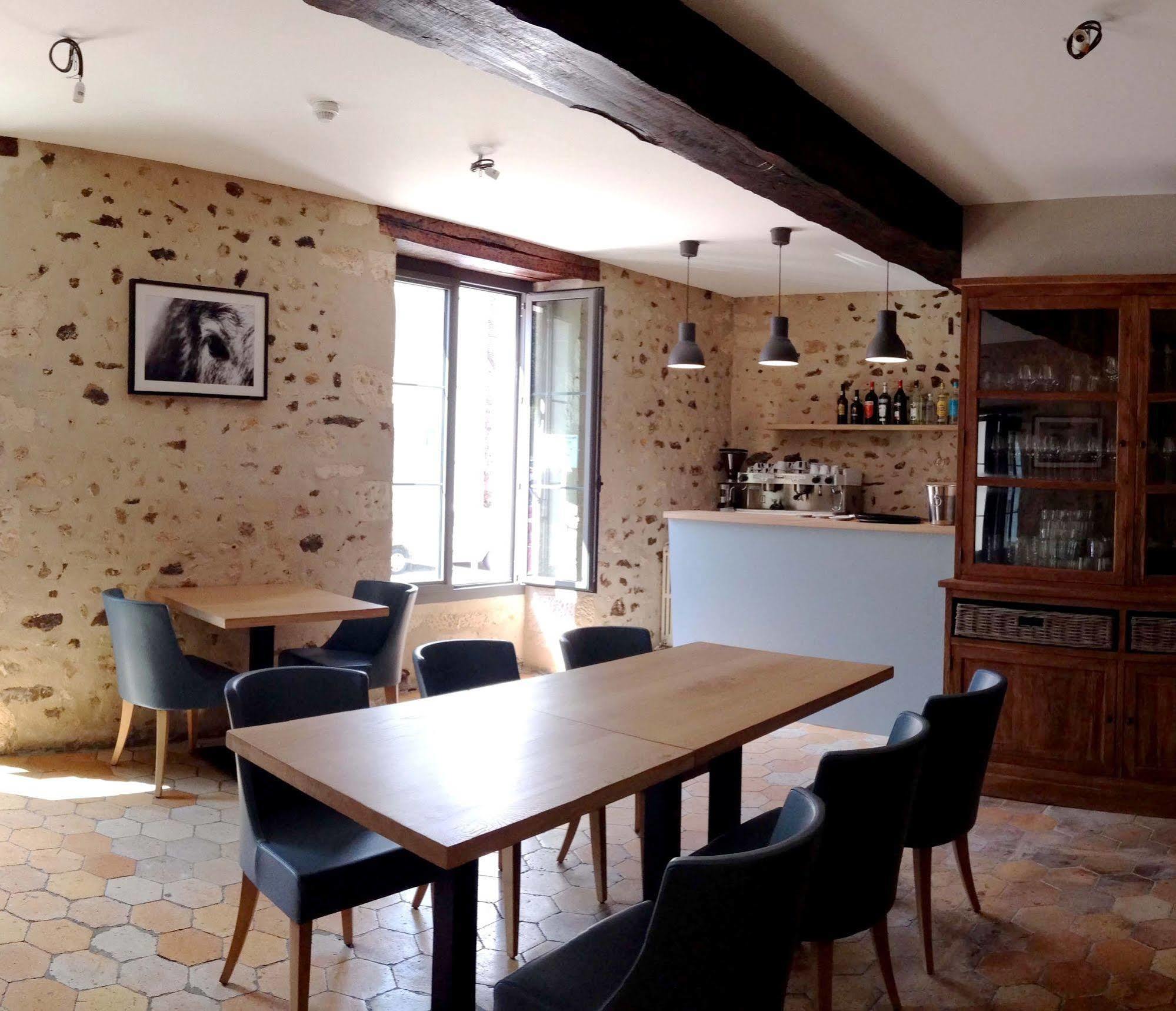 Logis - Auberge De L'Abbaye Thiron-Gardais Ngoại thất bức ảnh
