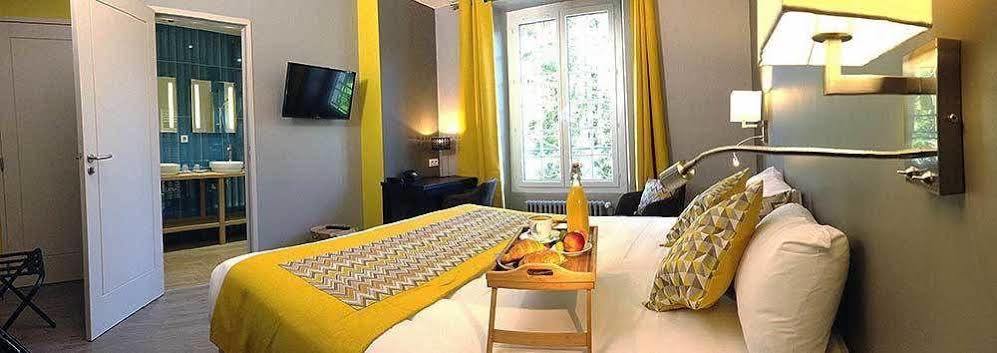 Logis - Auberge De L'Abbaye Thiron-Gardais Ngoại thất bức ảnh
